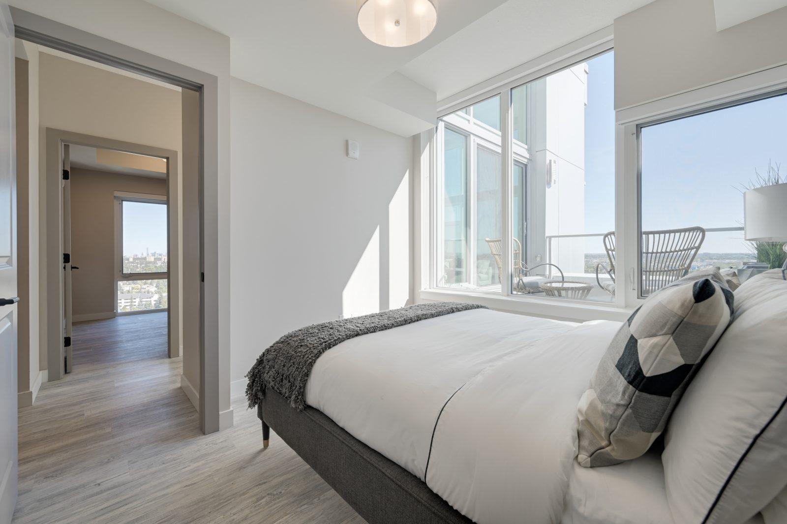 Luxury bedroom suites 